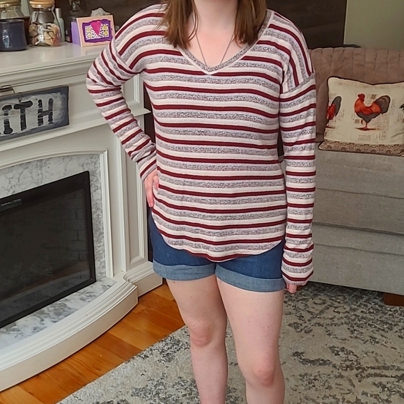 American Eagle outfitters women's small long sleeve multicolor top. - Picture 3 of 9